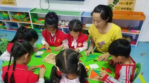 學(xué)前教育 和 幼師 別混淆,兩者有明顯區(qū)別,報(bào)考需謹(jǐn)慎