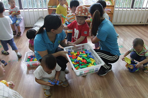 記錄 綿陽幼兒園老師的一天,原來是這樣的